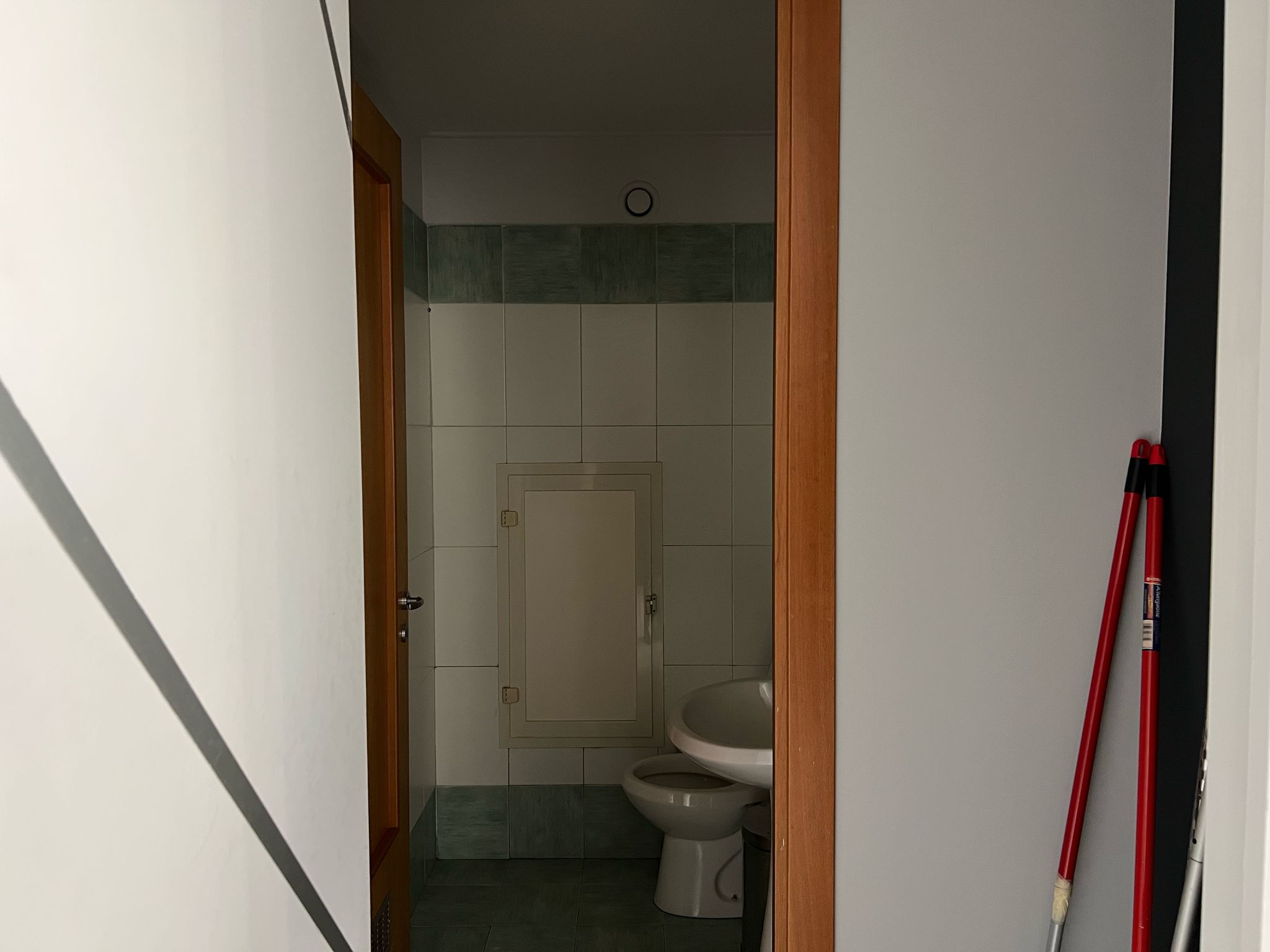 43402